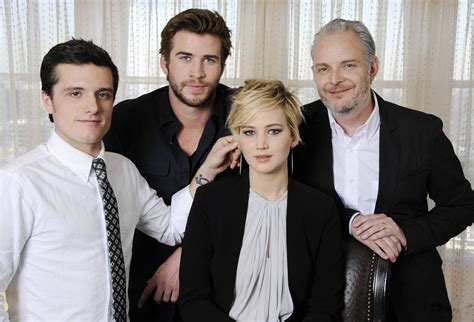 PHOTOS: 'Catching Fire' Press Conference in Los Angeles - The Hunger Games News - Panem Propaganda