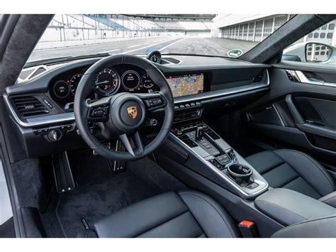 2021 Porsche 911: 37 Interior Photos | U.S. News