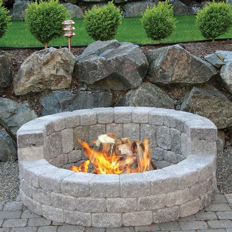 Fire Pit Bricks Home Depot : Diy Backyard Fire Pit Her Tool Belt - It ...