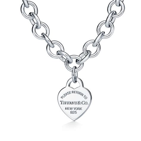 Return to Tiffany™ Heart Tag Chain Link Necklace in Silver | Tiffany & Co. Belgium