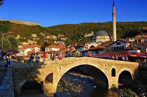 Prizren (2) - Şu Prizrenin egri bügri yollari (720p HD) | Eastern ...