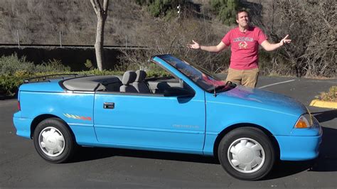 The Geo Metro Convertible Was a Hilariously Pathetic 50-Horsepower ...