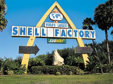 Shell Factory begins holiday season | News, Sports, Jobs - North Fort Myers Neighbor