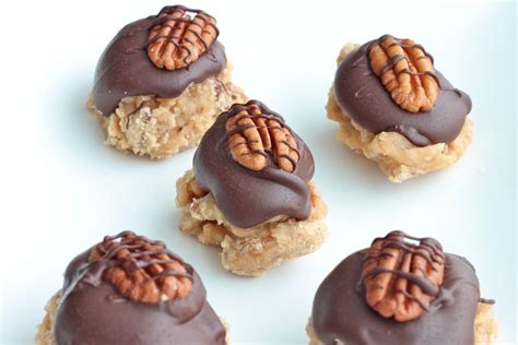 Sweet Praline Bites covered in Chocolate – I Adore Food