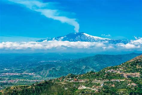 Mount Etna’s Fiery Fury: Lava and Ash Eruption Towers Over Sicily