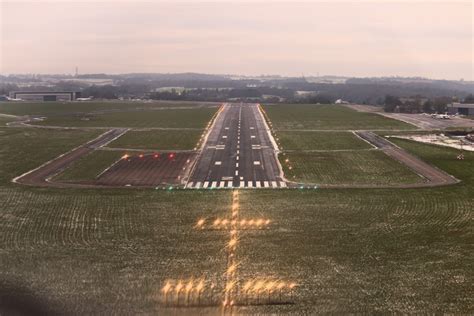 Biggin Hill Airport gives notice to training schools - Jon Hunt, The Flying Reporter