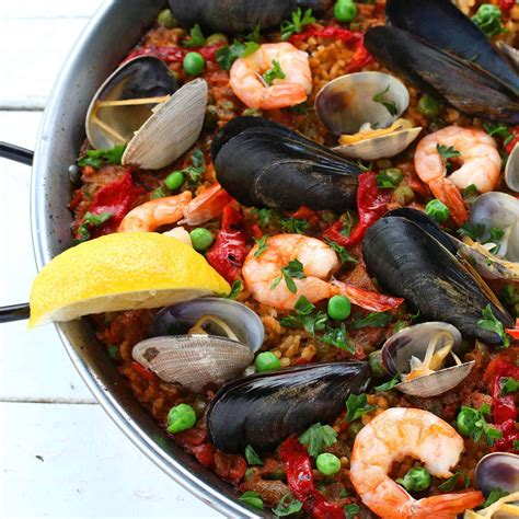 Seafood Paella (Paella de Marisco) - The Daring Gourmet