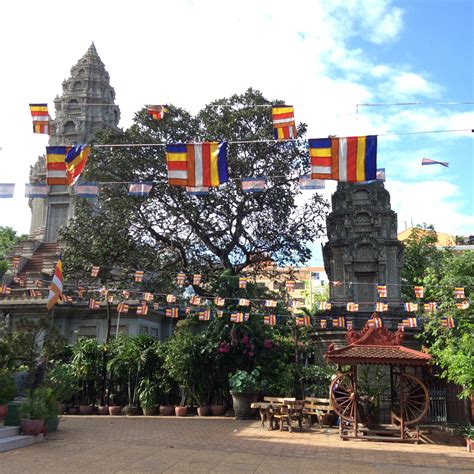 Temples in Phnom Penh – Clear Mind Thinking – Travel Blog