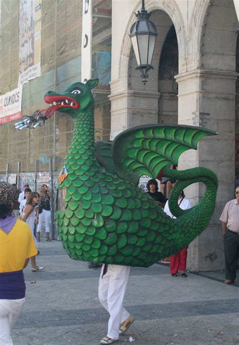 Drac de Vilanova i la Geltrú – Agrupació del Bestiari Festiu i Popular de Catalunya