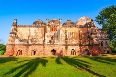 Ibrahim Lodhi Tomb - One of the most attractive places in Haryana