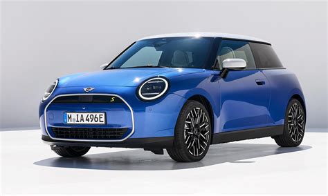 Mini Cooper přijíždí v páté generaci jako čistě elektrický a s výrazně ...