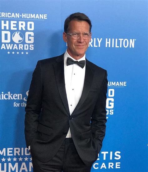 James Denton (@jamesdentonofficial) on Instagram: “#herodogawards @hallmarkchannel ...