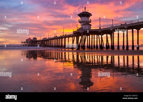 Huntington Beach Pier, California, USA Stock Photo - Alamy