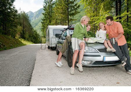 Family Camping Car On Image & Photo (Free Trial) | Bigstock