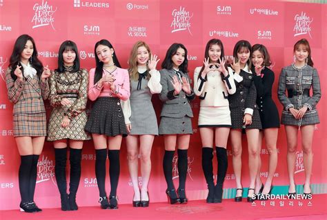 190106 TWICE wearing their “Best Thing I Ever Did” outfits : r/twice