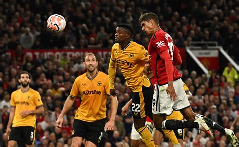 Wolves rue penalty decision as Ten Hag hails United's fighting spirit | Reuters