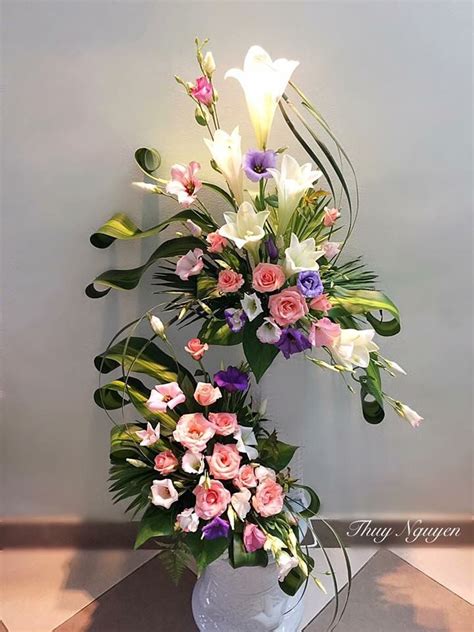 By Thuy Nguyen Más Arrangements Funéraires, Tropical Flower ...