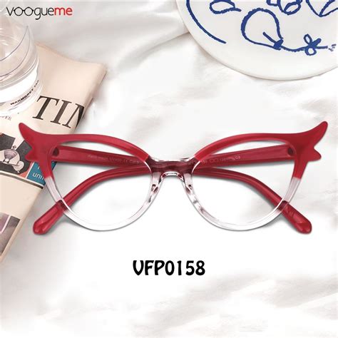 Theresa Red Cat Eye Glasses Unique design brings an attractive look ...