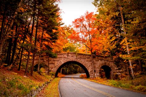 The Best Places to See Maine Fall Foliage - AllTheRooms - The Vacation Rental Experts