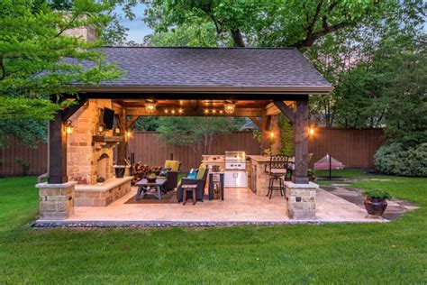 50 Enviable Outdoor Kitchens for Every Yard