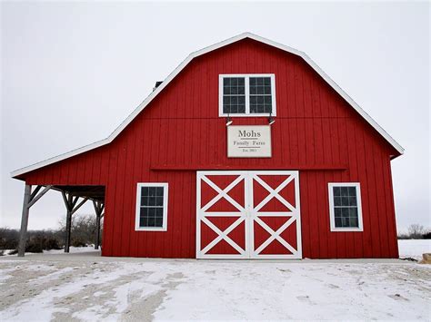 15 Types of Barns and Barn Styles You Should Know