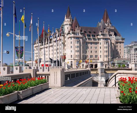 The Fairmont Château Laurier, landmark hotel in downtown Ottawa Stock ...