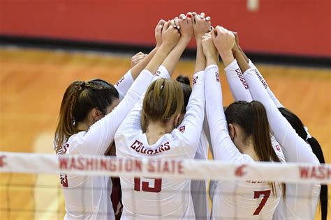 WSU volleyball opens Pac-12 play with a loss to UW - CougCenter