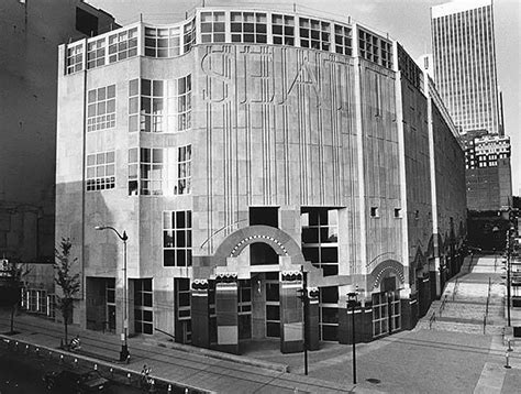 Seattle Art Museum opens downtown on December 5, 1991. - HistoryLink.org