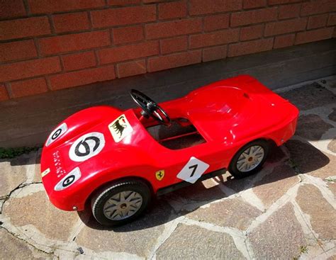 Ferrari pedal car 1970s/1980s + overalls for children - Catawiki