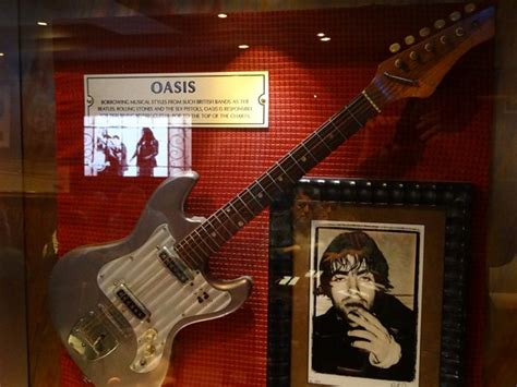 Visit & Tour of Hard Rock Cafe London (Memorabilia Pictorial)