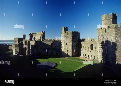 Inside caernarfon castle hi-res stock photography and images - Alamy