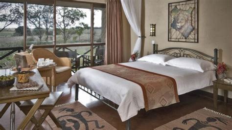 Kenya Safari Lodges & Camps - Agra Tours & Travels