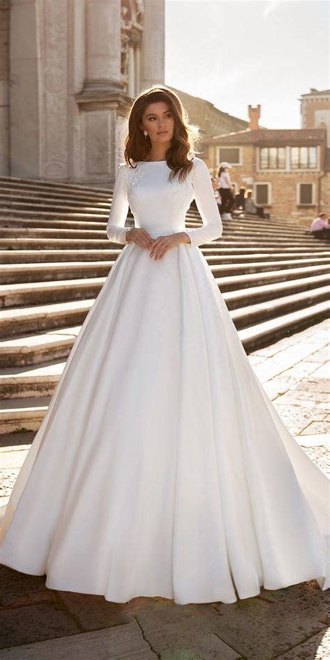 27 Silk Wedding Dresses For Elegant and Refined Bride | Wedding Dresses ...