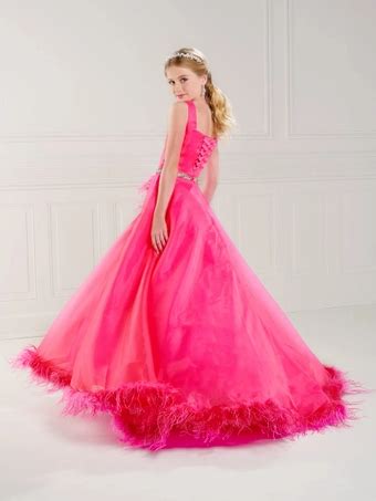 Tiffany - 13750 | Glitz & Gowns