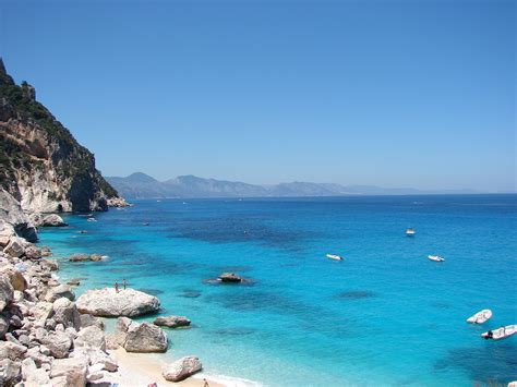 List of tourist attractions in Sardinia - Wikipedia