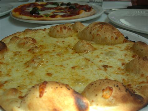 Pizza #2 - Garlic and Mozarella Pizza - Automatic Cafe | Flickr