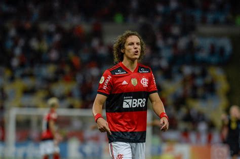 David Luiz rechaça estar de saída do Flamengo: “Totalmente focado”