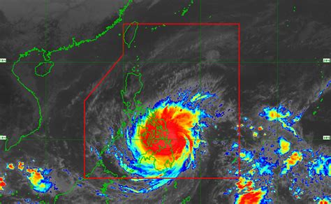 Typhoon Odette makes first 2 landfalls in Siargao, Dinagat