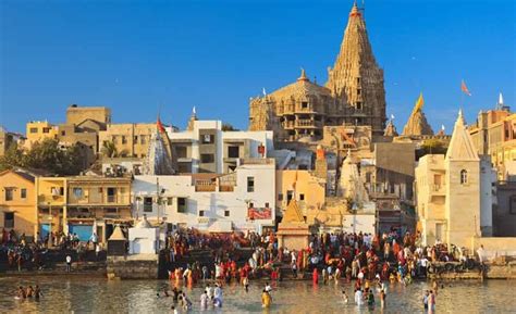 Dwarkadhish Temple Timings, Rituals and Festivals