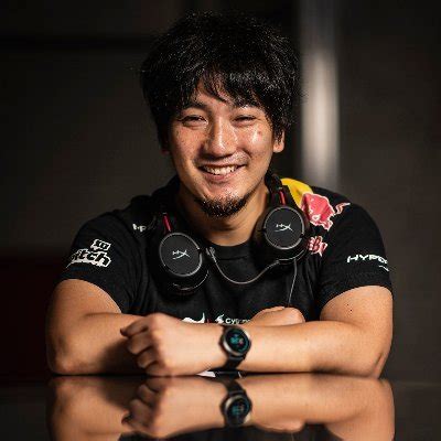 Street Fighter player Daigo Umehara finds arcade he was beat up in