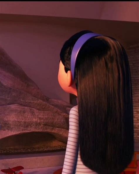 Violet Parr's back and beautiful hair | Violet parr, Violet aesthetic ...