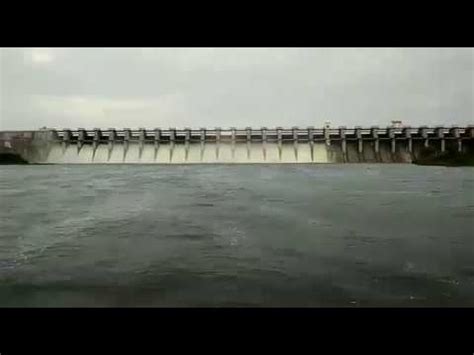 Jayakwadi Dam highest water level - YouTube