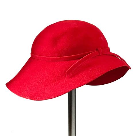 Vintage 1950s Red Felt Hat - Gem