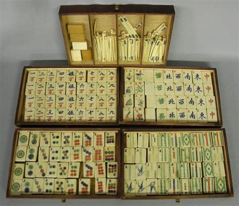 1100: Antique Oriental Ivory Mahjong Set : Lot 1100