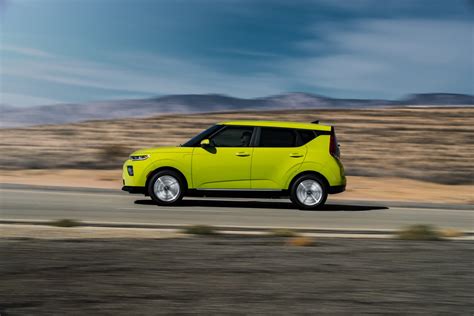 2020 Kia Soul EV Shocks LA With 64 kWh Battery and Acid Paint ...