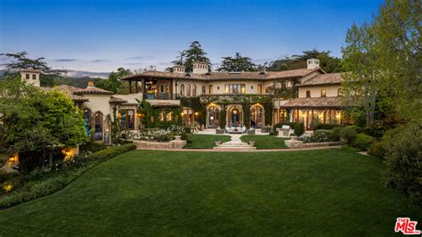 Pacific Palisades | Luxury Homes and Estates For Sale | Mansion Collection