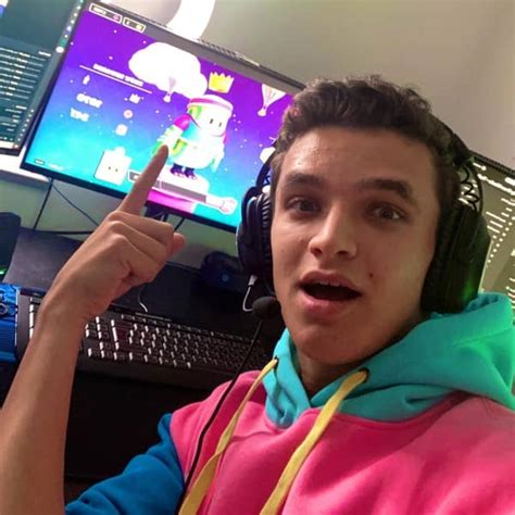 Lando Norris Twitch Stats - Laddelf