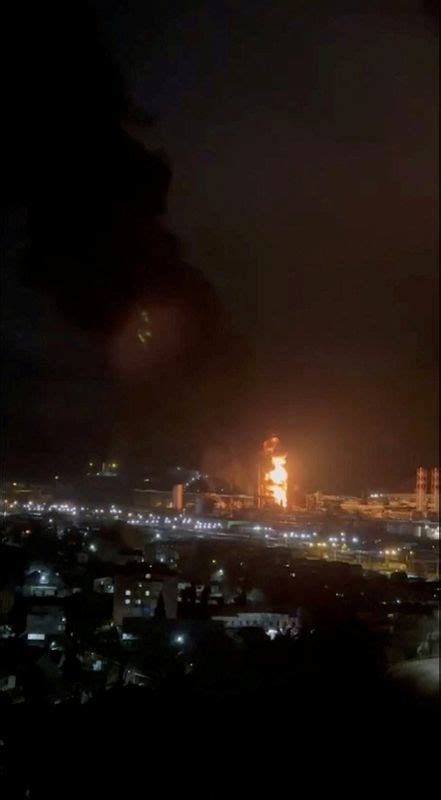 Factbox-Russia's Tuapse refinery hit by fire By Reuters