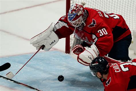 Ilya Samsonov delights fans as Capitals take series lead over Panthers ...