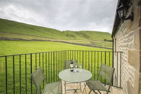 10 Cosy Holiday Cottages In The Peak District - The Yorkshireman